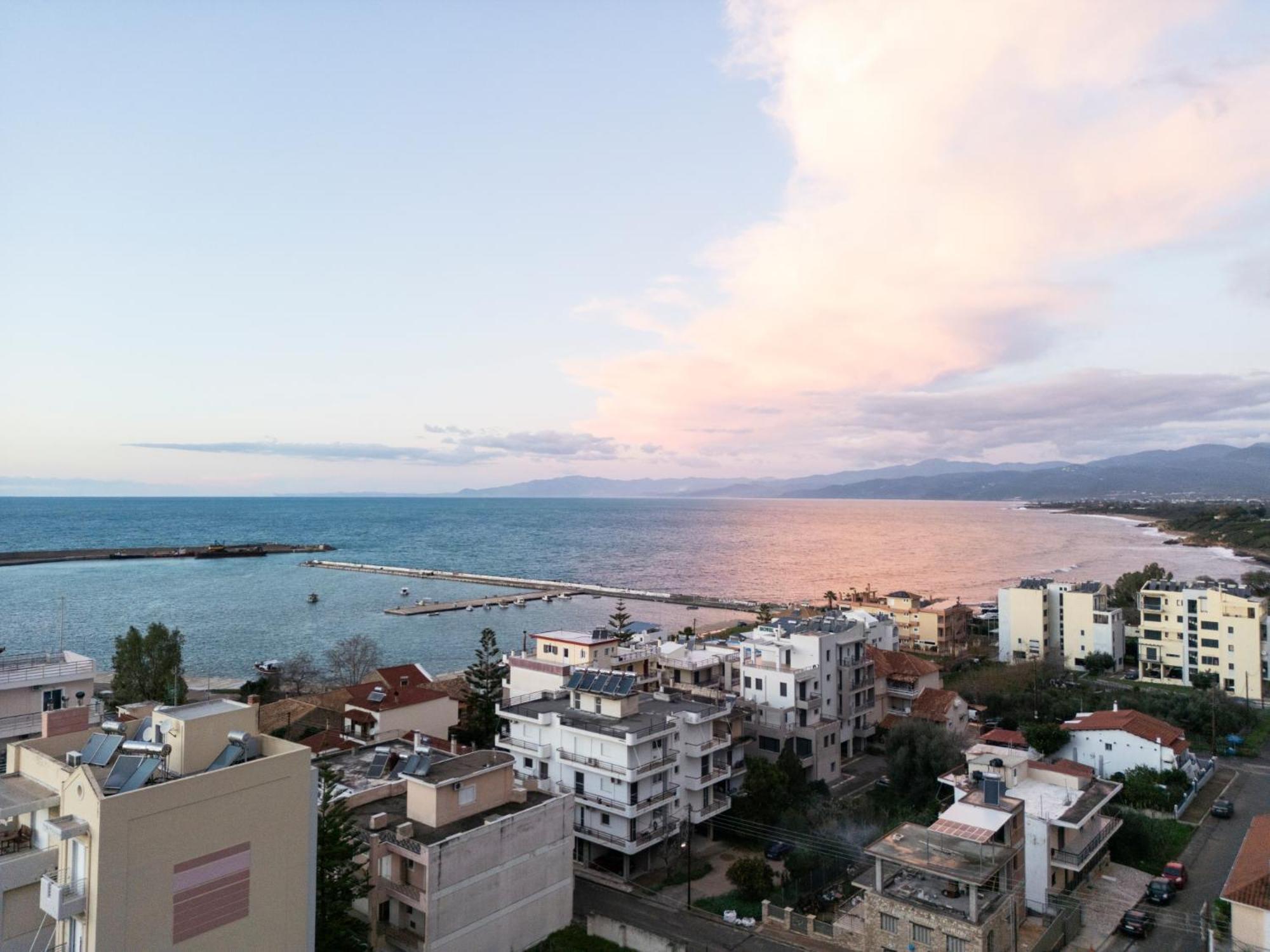 Rincon De Luz Villa Kyparissia Exteriör bild